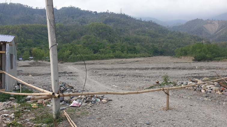 dharan_20_lock_down_barricate)यलभ 1