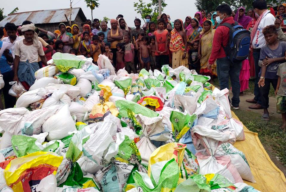 slum_area_donation_dharan (2)